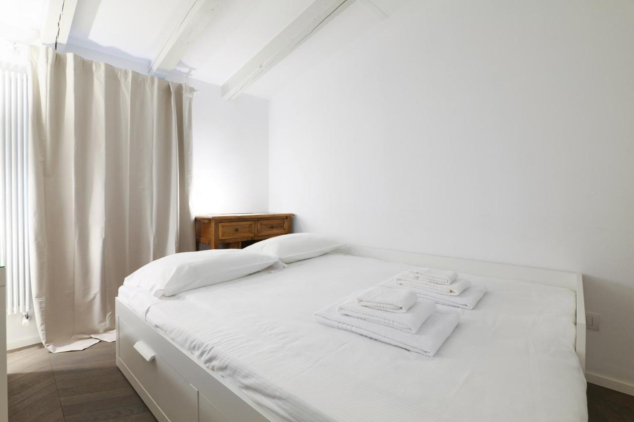 Prestige Boutique Homes - Il Nido Dei Navigli Милано Екстериор снимка