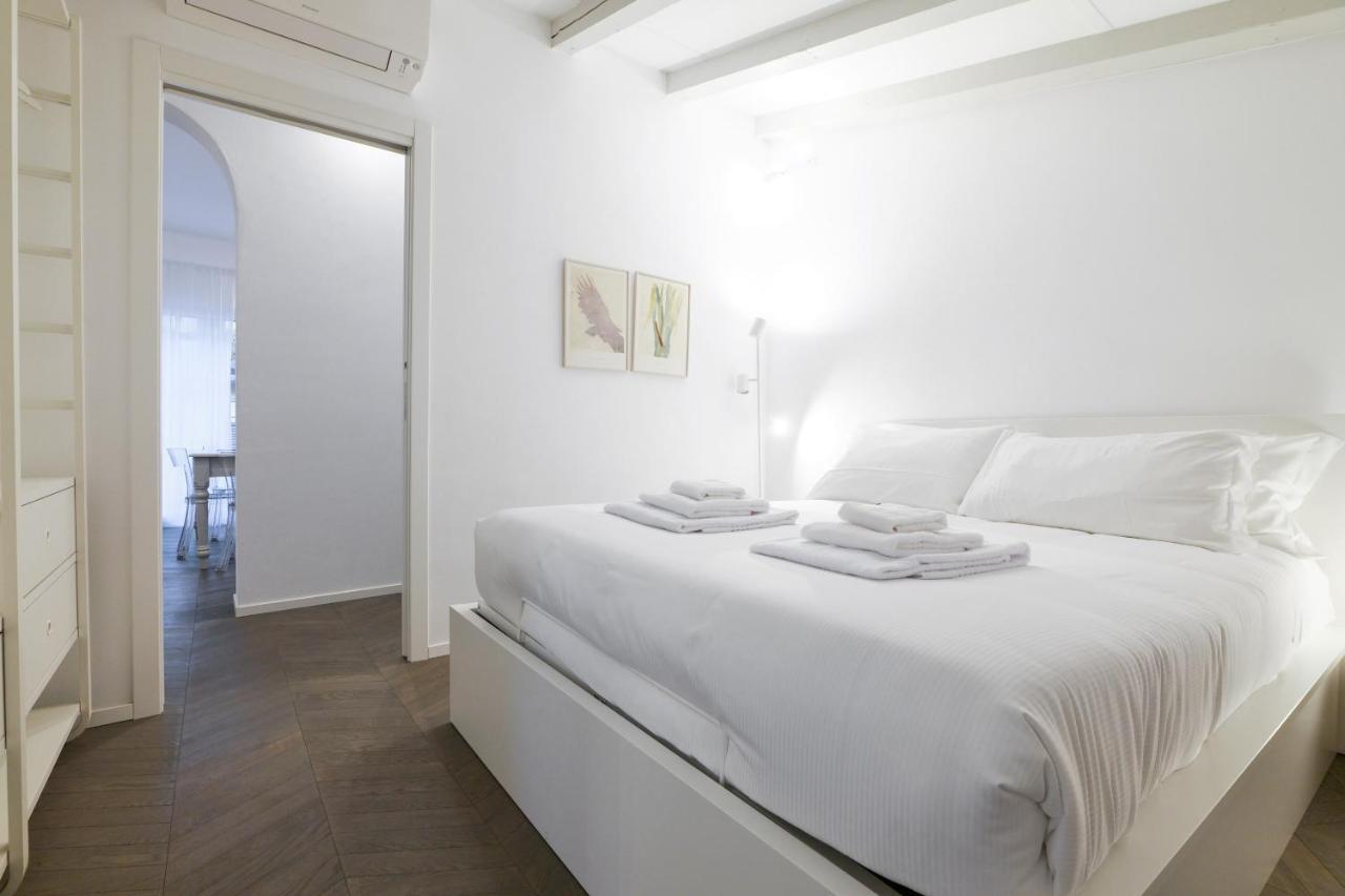 Prestige Boutique Homes - Il Nido Dei Navigli Милано Екстериор снимка