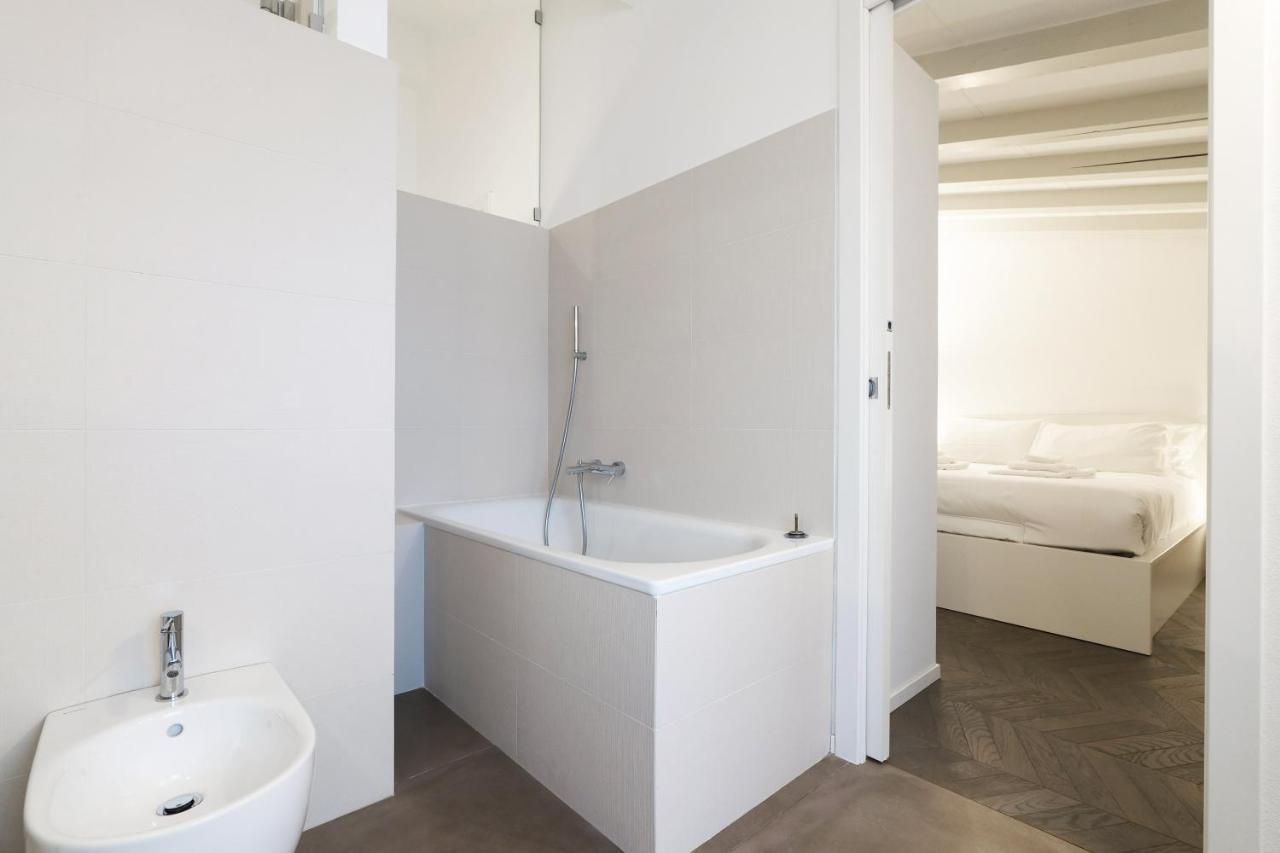 Prestige Boutique Homes - Il Nido Dei Navigli Милано Екстериор снимка